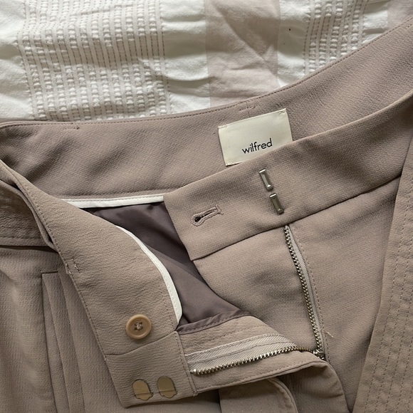 Aritzia Wilfred shorts - Picture 4 of 5